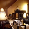 <h3>Le bureau de Tiago Mendès, le boss (Gilbert Melki)</h3>