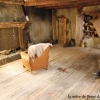 <h3>L’intérieur de la maison de Peter et de sa mère (le plancher a servi a construire la proue du navire ou est situé le bureau de Crochet)</h3>